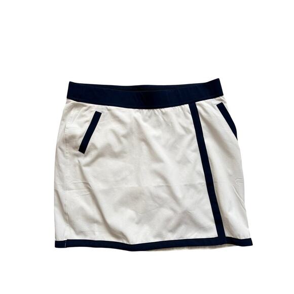 Belyn Key Dresses & Skirts - Belyn Key Women’s Golf Tennis Skirt White Navy Size Medium